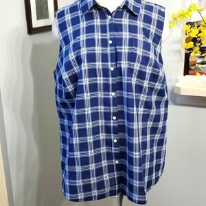 ST. JOHN'S BAY, sleevless blouse. Blue plaid size 1X. Button down.  Lightweight.